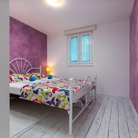 Apartment Eco Nik A2+2 For 4 Pax In The Natural Environment Of Porec