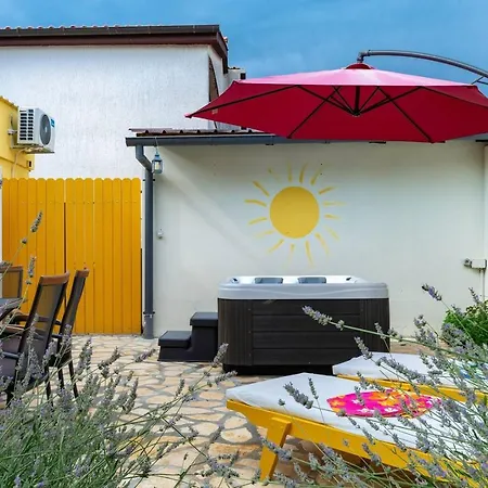 Eco Nik A2+2 For 4 Pax In The Natural Environment Of Porec Apartment