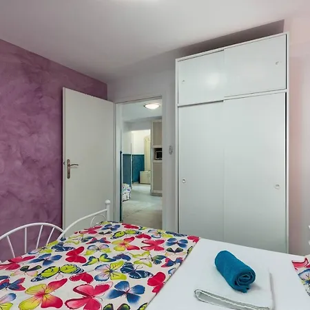 Apartment Eco Nik A2+2 For 4 Pax In The Natural Environment Of Porec Nova Vas (Porec)